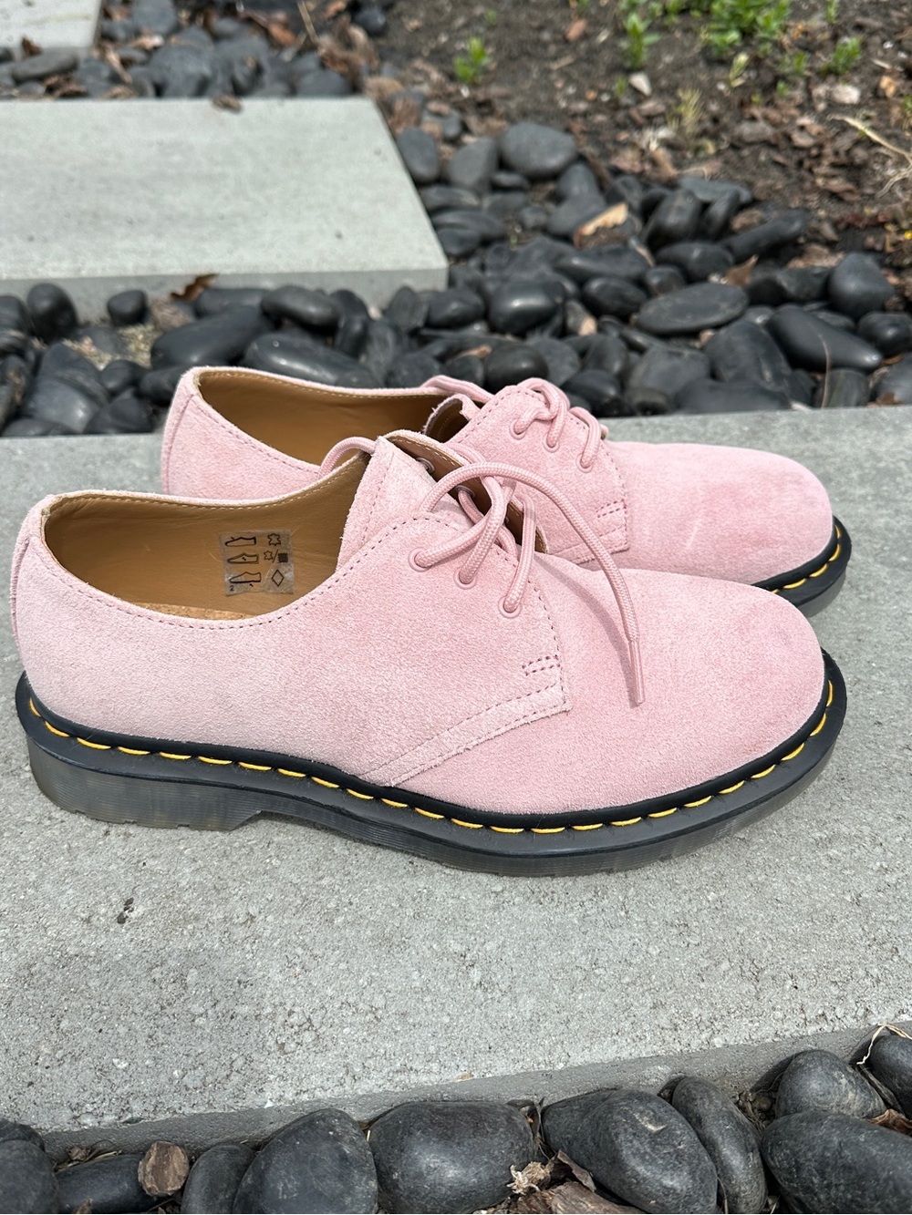 Dr. Martens Pink Suede Lace-Up Derby clear sole Sz 41, 8 men, 9 women